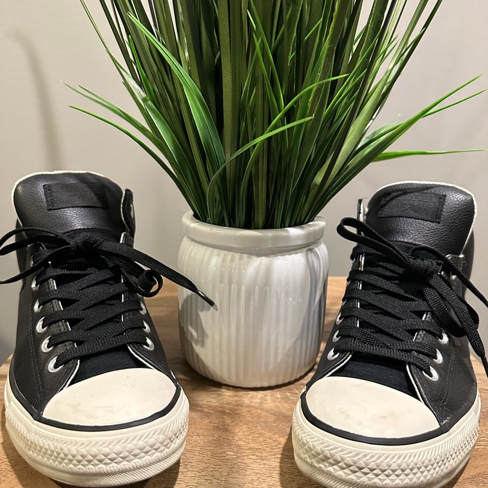 CONVERSE CHUCK TAYLOR HIGH STREET MID LEATHER - MENS
